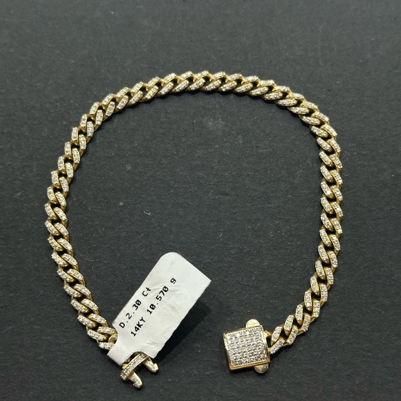 Gold Cuban Link Bracelet